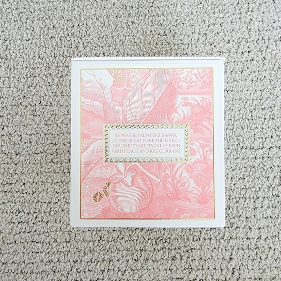 Voluspa candle - Picture 2 of 6